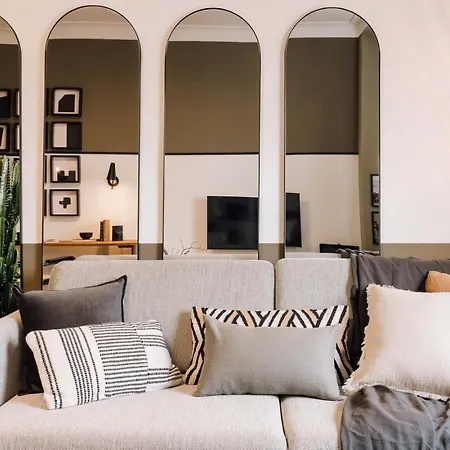 Apartment Tazarine - 2 Bedrooms In Santo Antonio Lisbon
